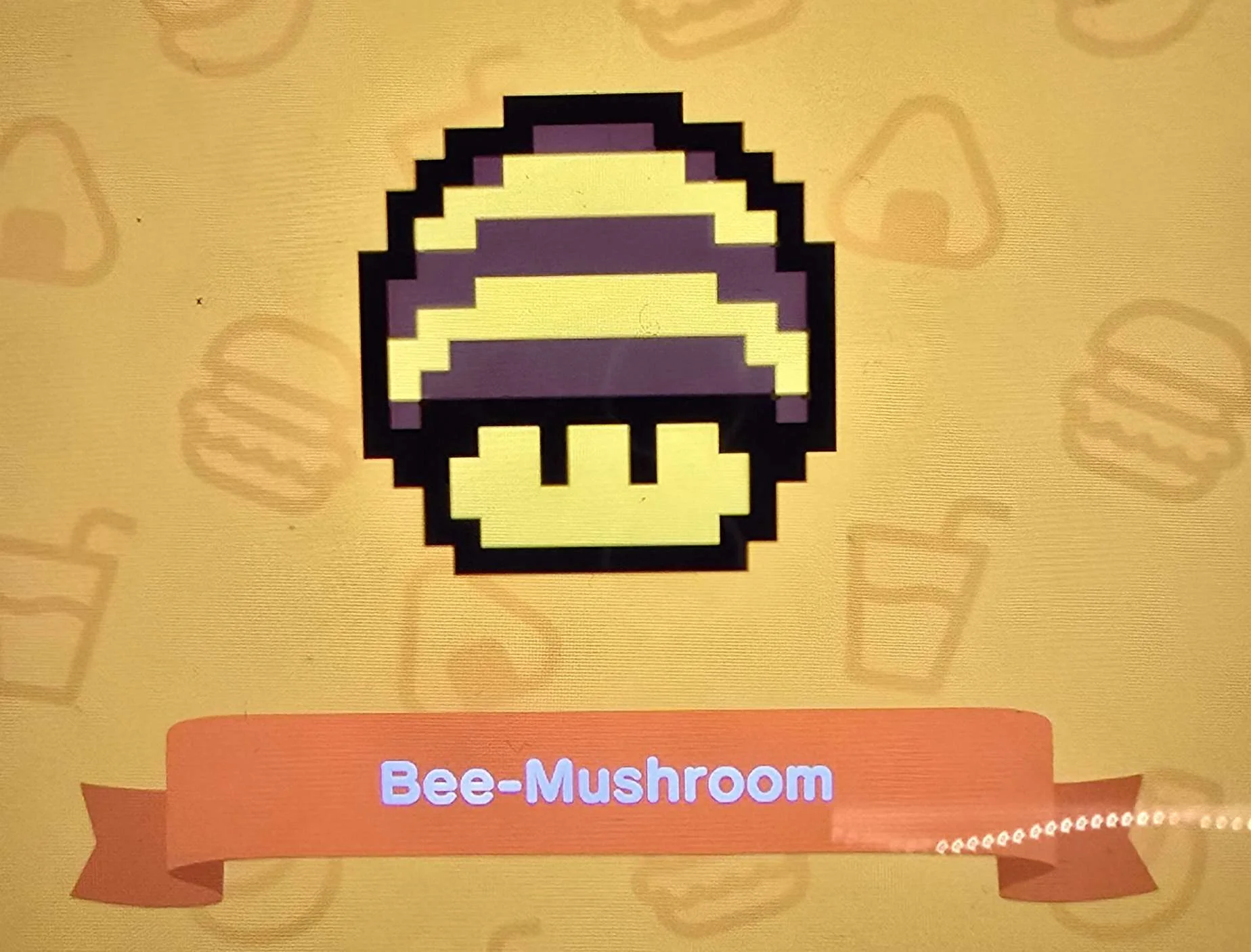 Bee-Mushroom