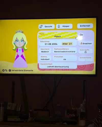 Mii portrait of Peach